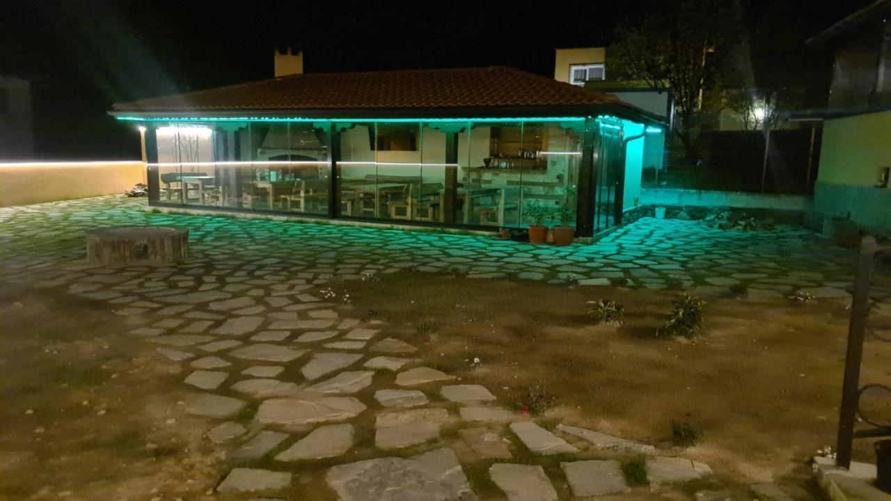 Guesthouse Nefertiti Smolyan Extérieur photo
