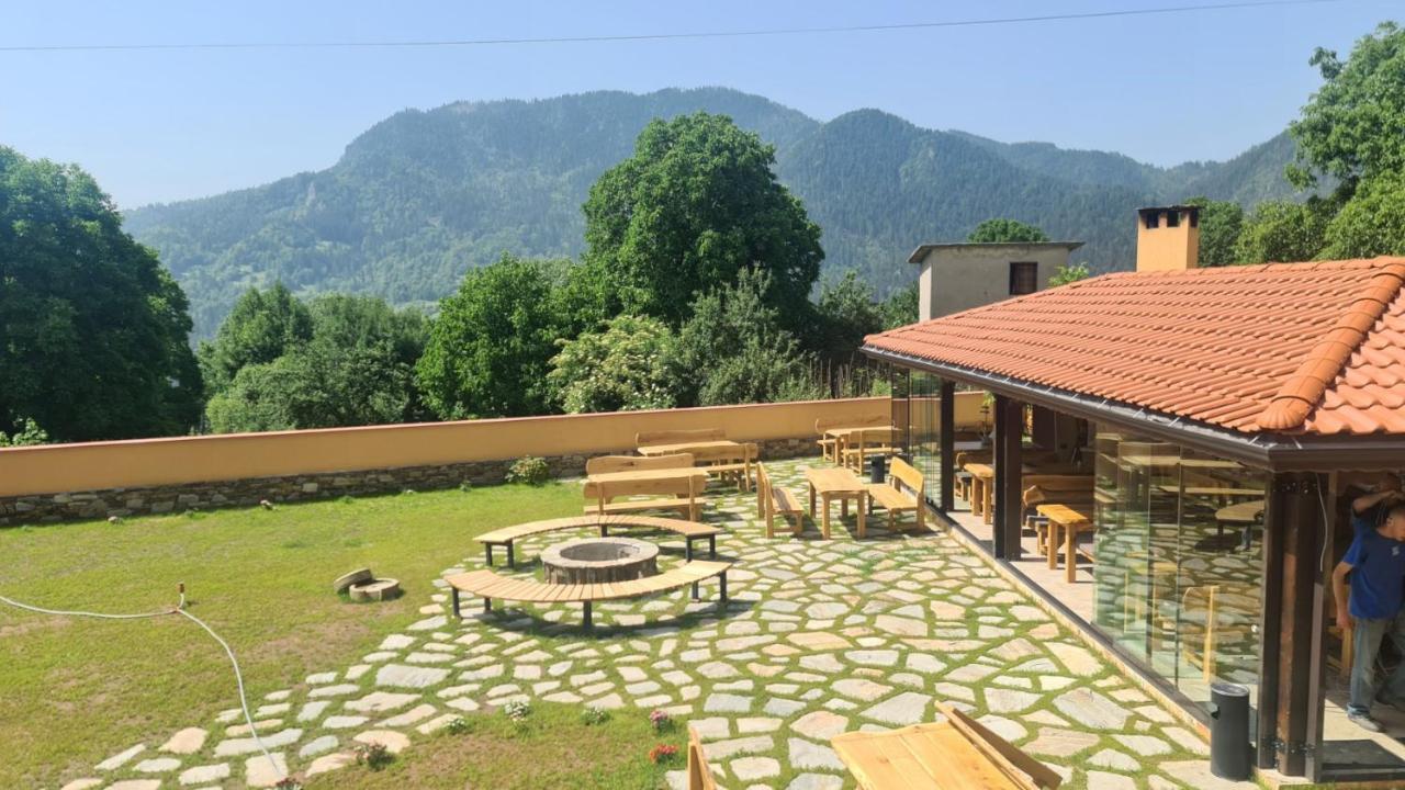 Guesthouse Nefertiti Smolyan Extérieur photo