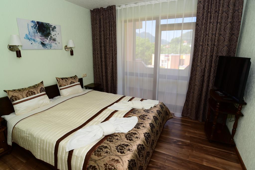Guesthouse Nefertiti Smolyan Extérieur photo