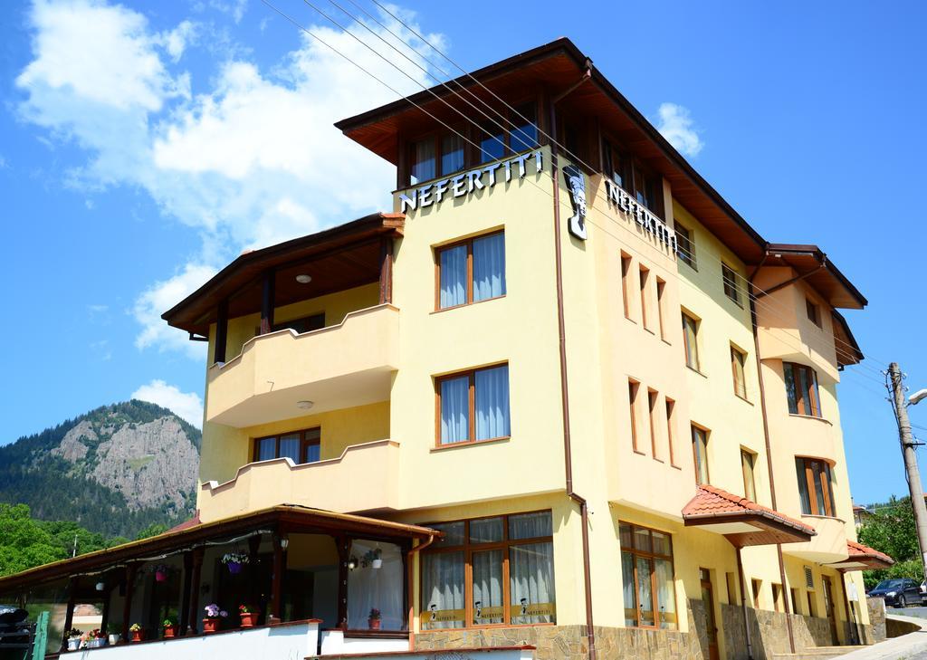 Guesthouse Nefertiti Smolyan Extérieur photo